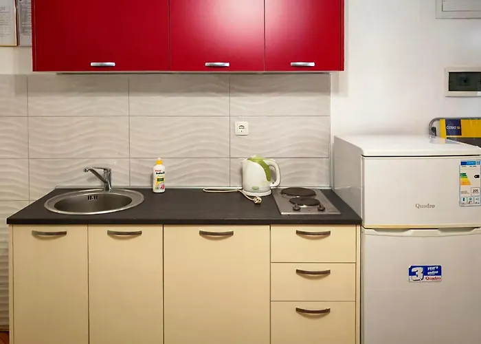 1 Bedroom Lovely In *